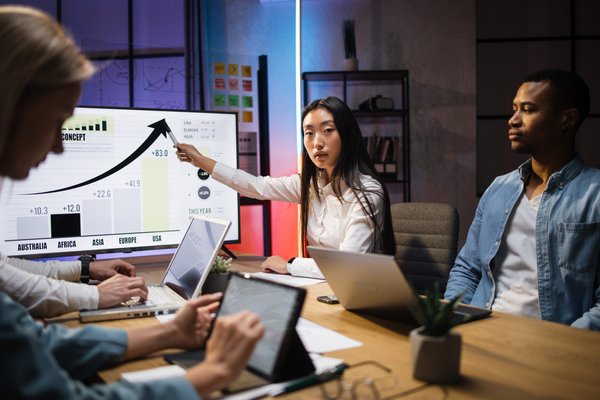 ¿Cómo puede influir la analítica de comportamiento en la retención de clientes?